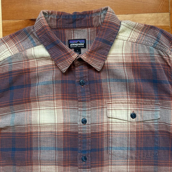 Patagonia Fjord flannel long sleeve button up organic cotton lightweight shirt - Picture 2 of 10